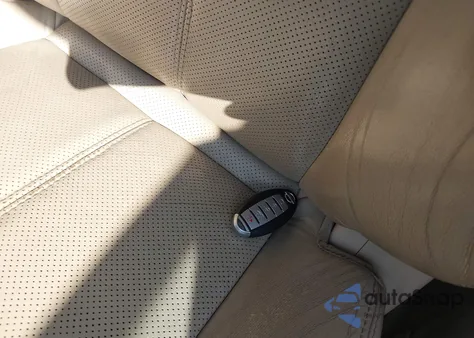 2013 Nissan Pathfinder Platinum z USA, uszkodzony, nr VIN 5N1AR2MN3DC661825